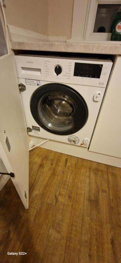 Archillects Entire Two Bedroom Comfy House - Free Parking Glasgow Dış mekan fotoğraf